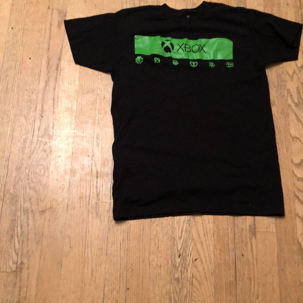 X-BOX Classic Vintage Logo Black X Box  Men's size medium t-shirt